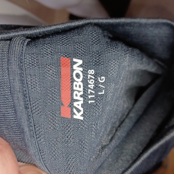 Men's carbon athletic top large - Picture 2 of 2